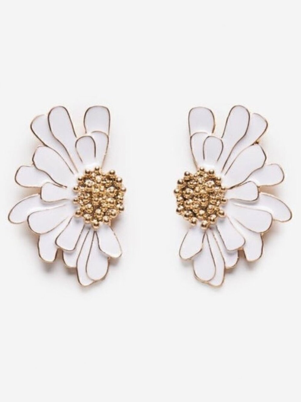 Whiteflower earrings369